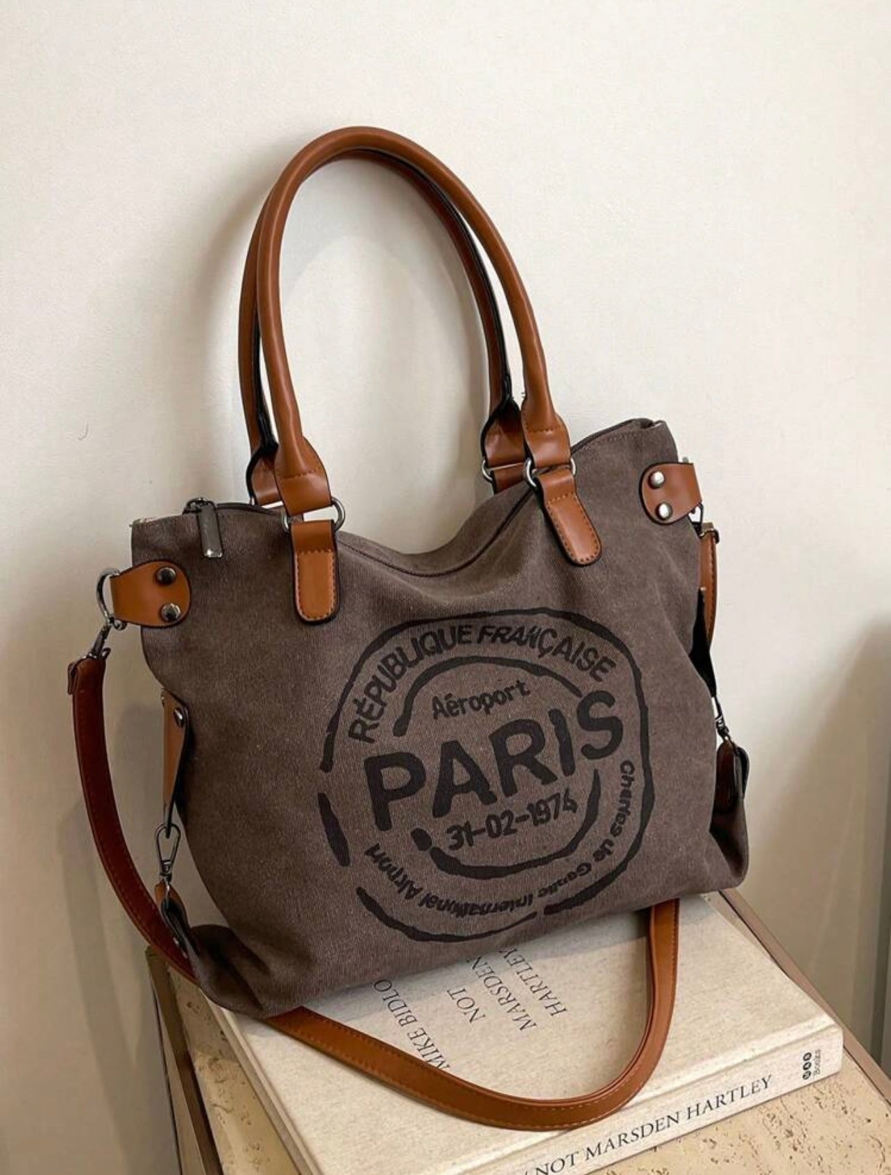Large shoulder bag