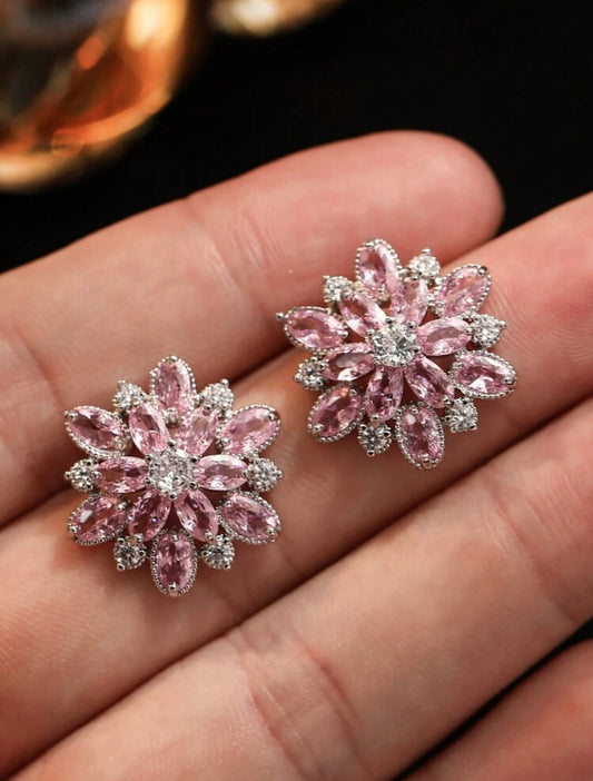 Pendientes de flores románticas con diamantes de imitación